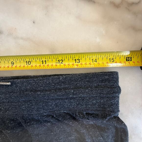 Nike Women's Dark Gray Shorts size M - Picture 7 of 9